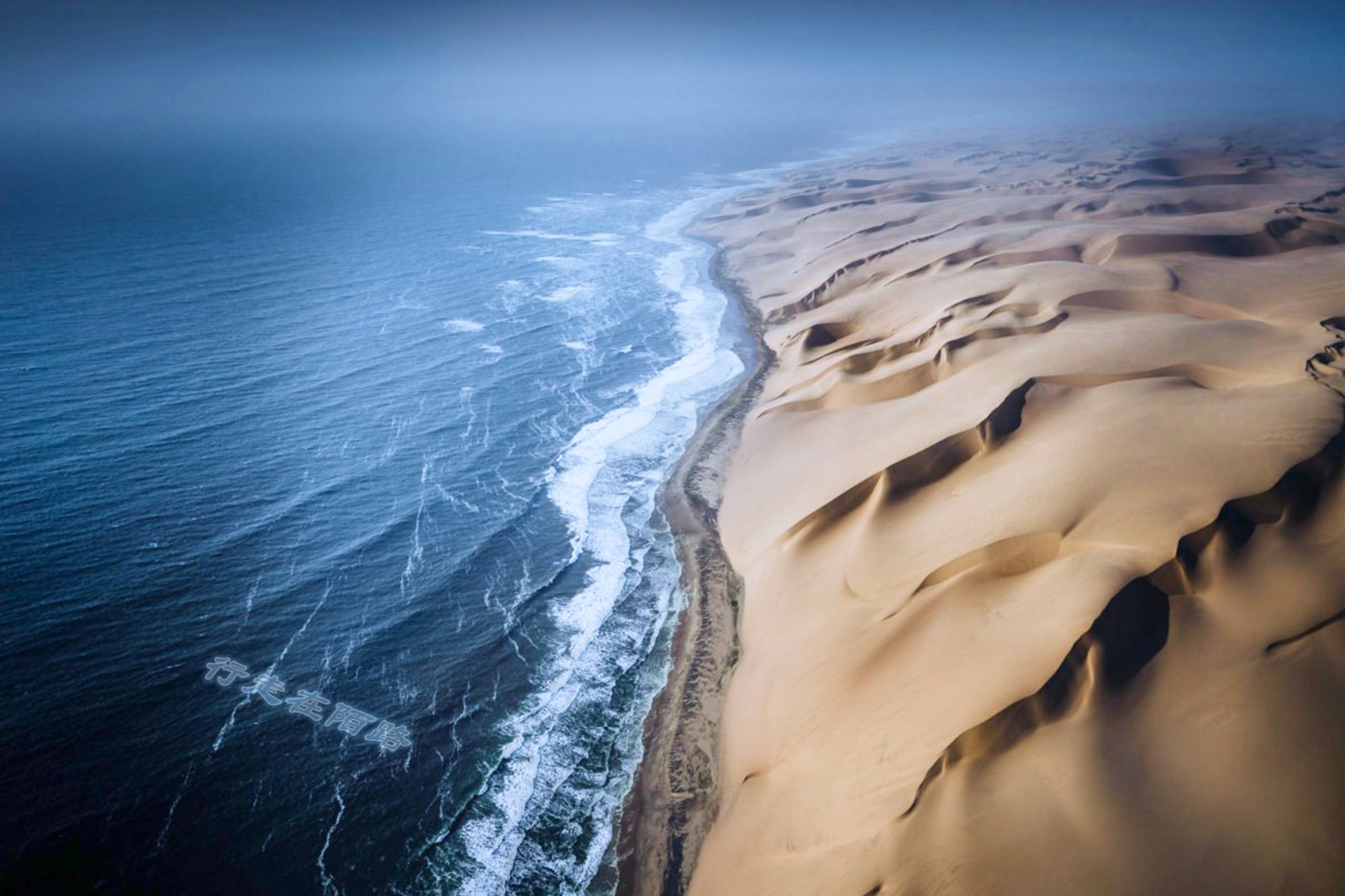 纳米布沙海：古老沙丘与独特生态的完美融合