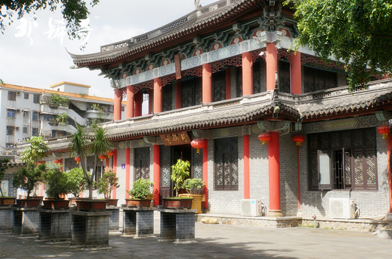 珍稀奇文博馆：深圳西部的古玩中心