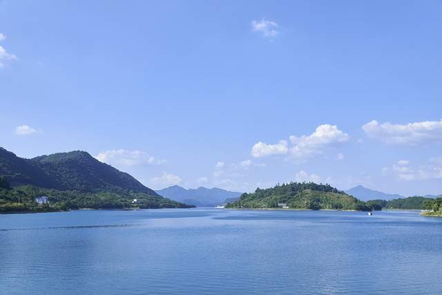 千岛湖旅游：山水之间的岛屿仙境