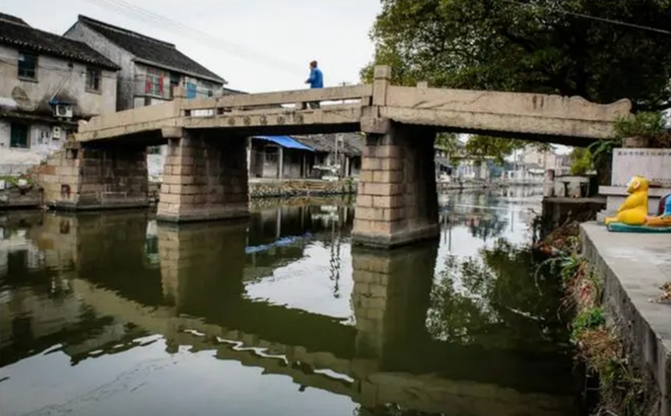 油车港长生桥：见证古镇历史的石板桥
